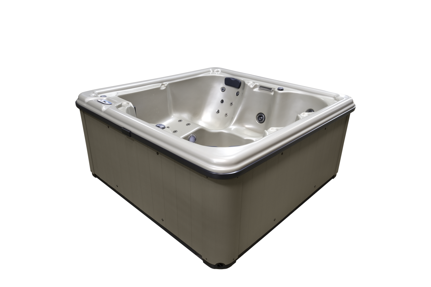 Relaxing and Premium Quality Built 6 Person Hot Tub