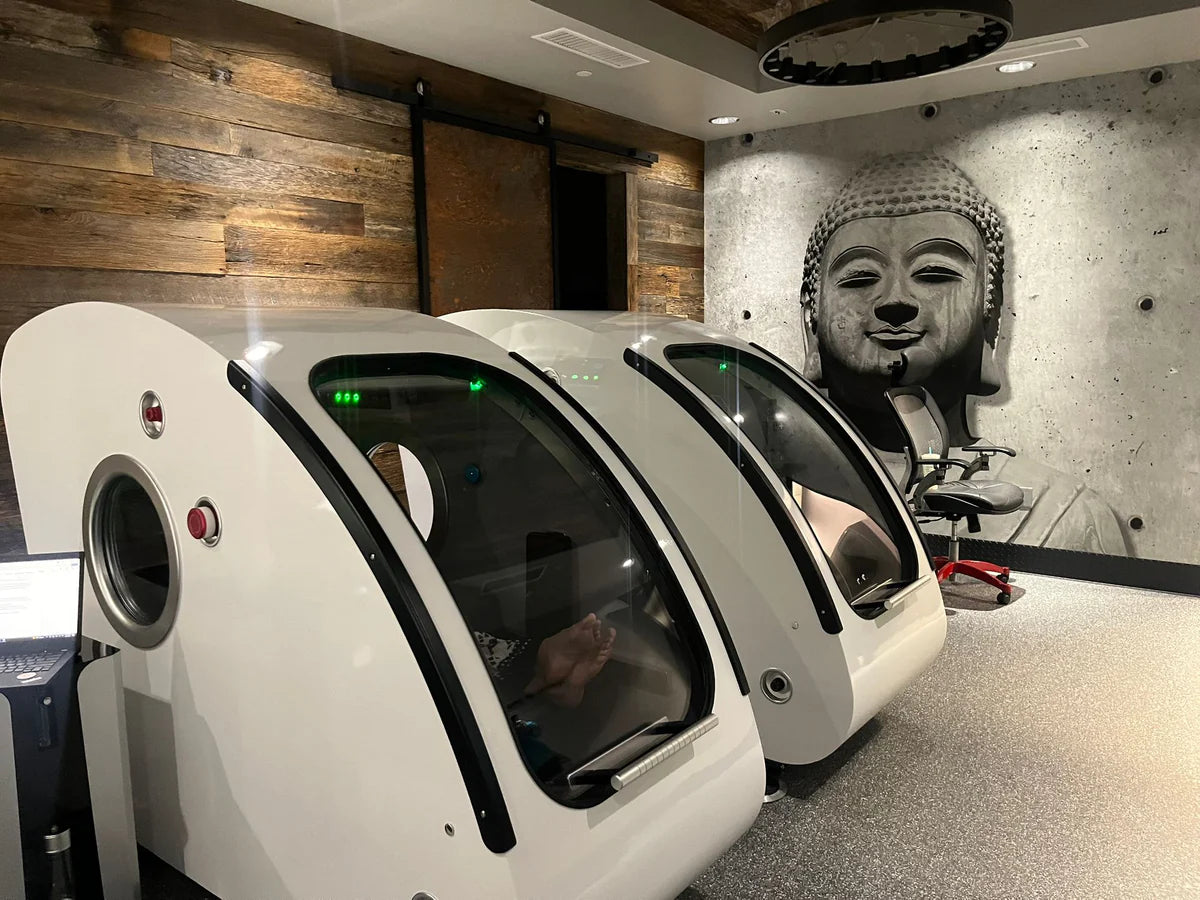 AIRVIDA ELITE 1.3-2.0 ATA Hard Shell Sitting Hyperbaric Chamber